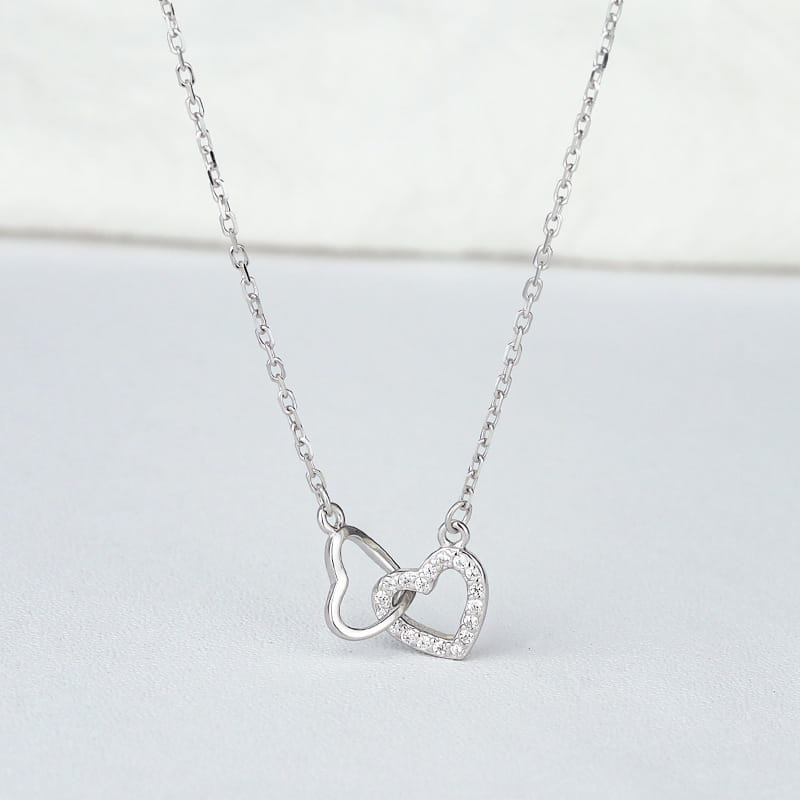 Heart-shaped Collarbone Necklace