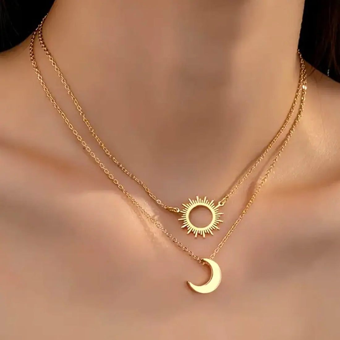 Elegant Vintage Necklace Hollow Sun Moon Pendant Chain Neck - Norellé