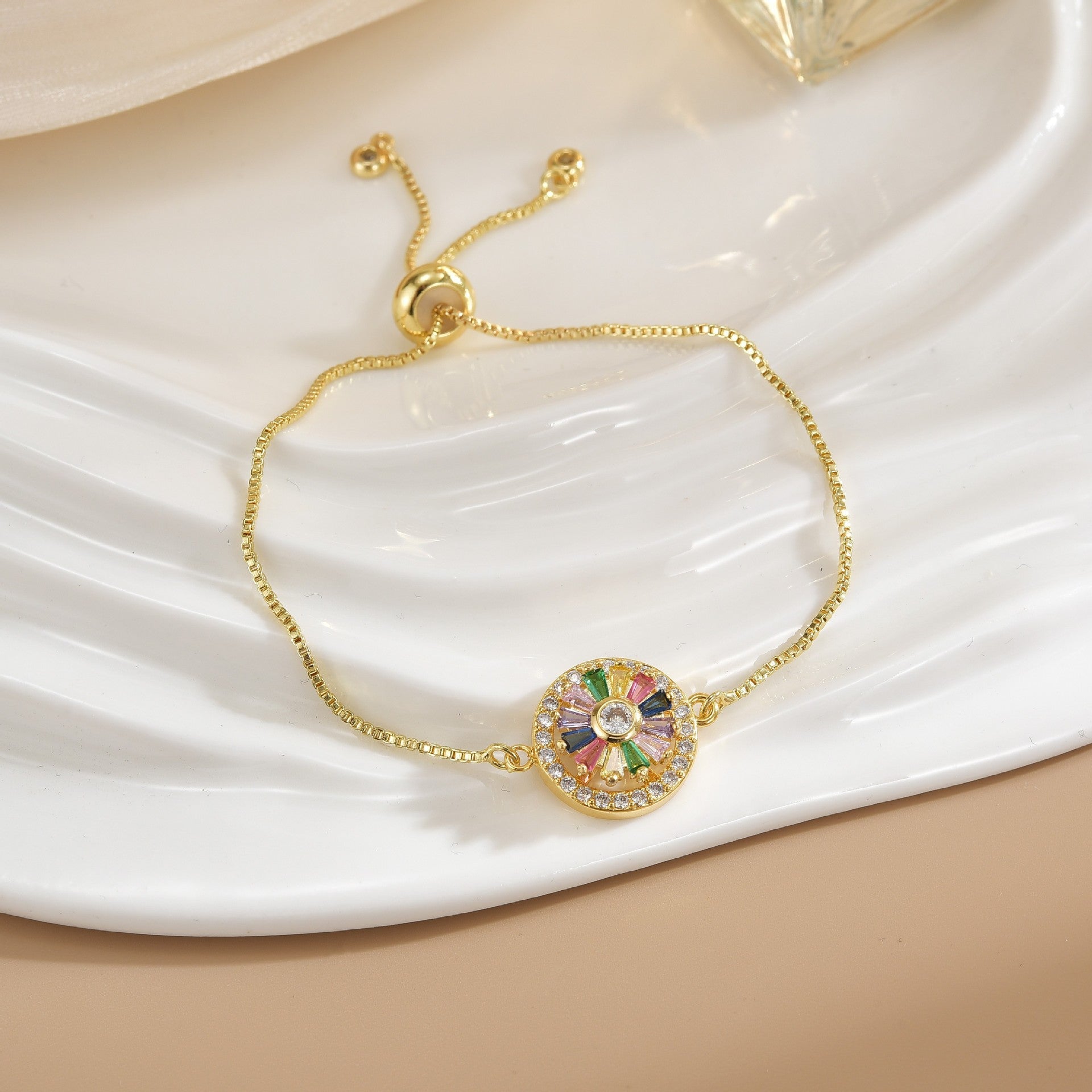 Simple Rotatable Flower Color-preserving Pure Copper Gold-plated Bracelet - Norellé