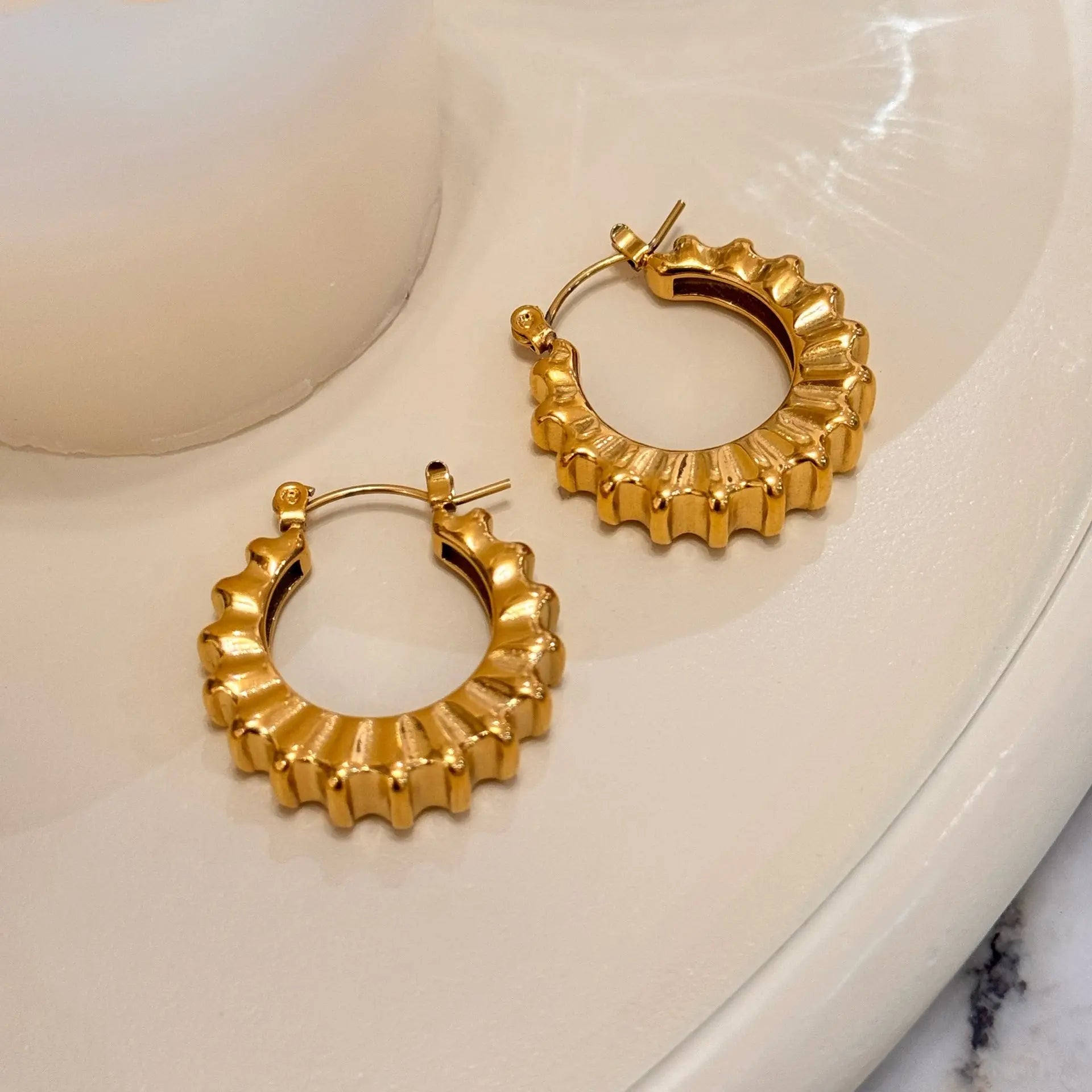 18K Real Gold Plated Titanium Steel Vintage Retro Gear Dancer Simple Earrings - Norellé