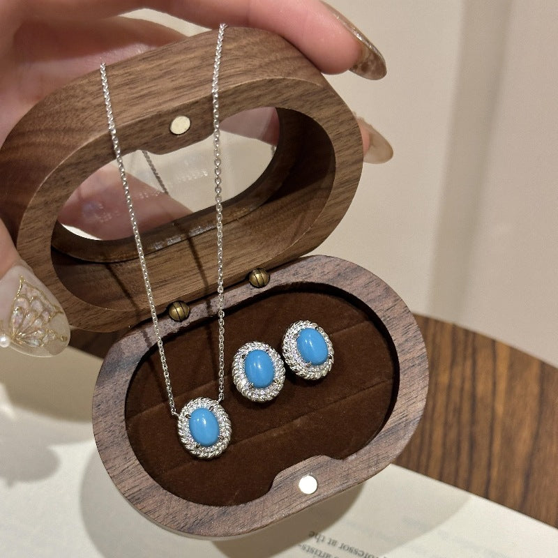 Mild Luxury Retro Twist Encircling Egg-shaped Turquoise Ear Stud Necklace - Norellé