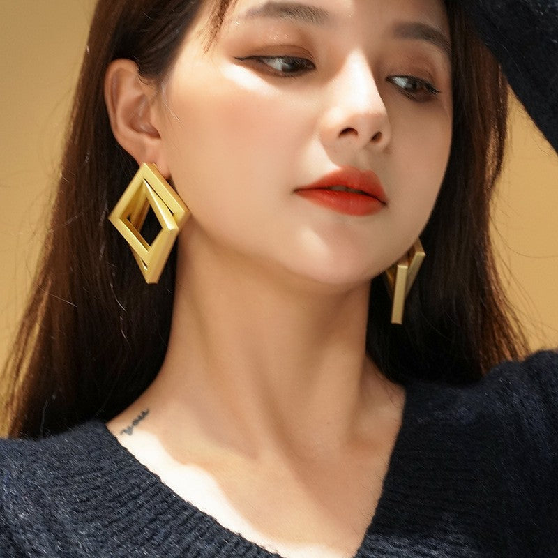 Metal Simplicity Rhombus Earrings Face Slimming - Norellé