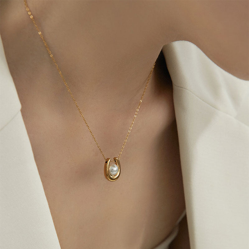 U-shaped Pearl French Titanium Steel Simple High Sense - Norellé
