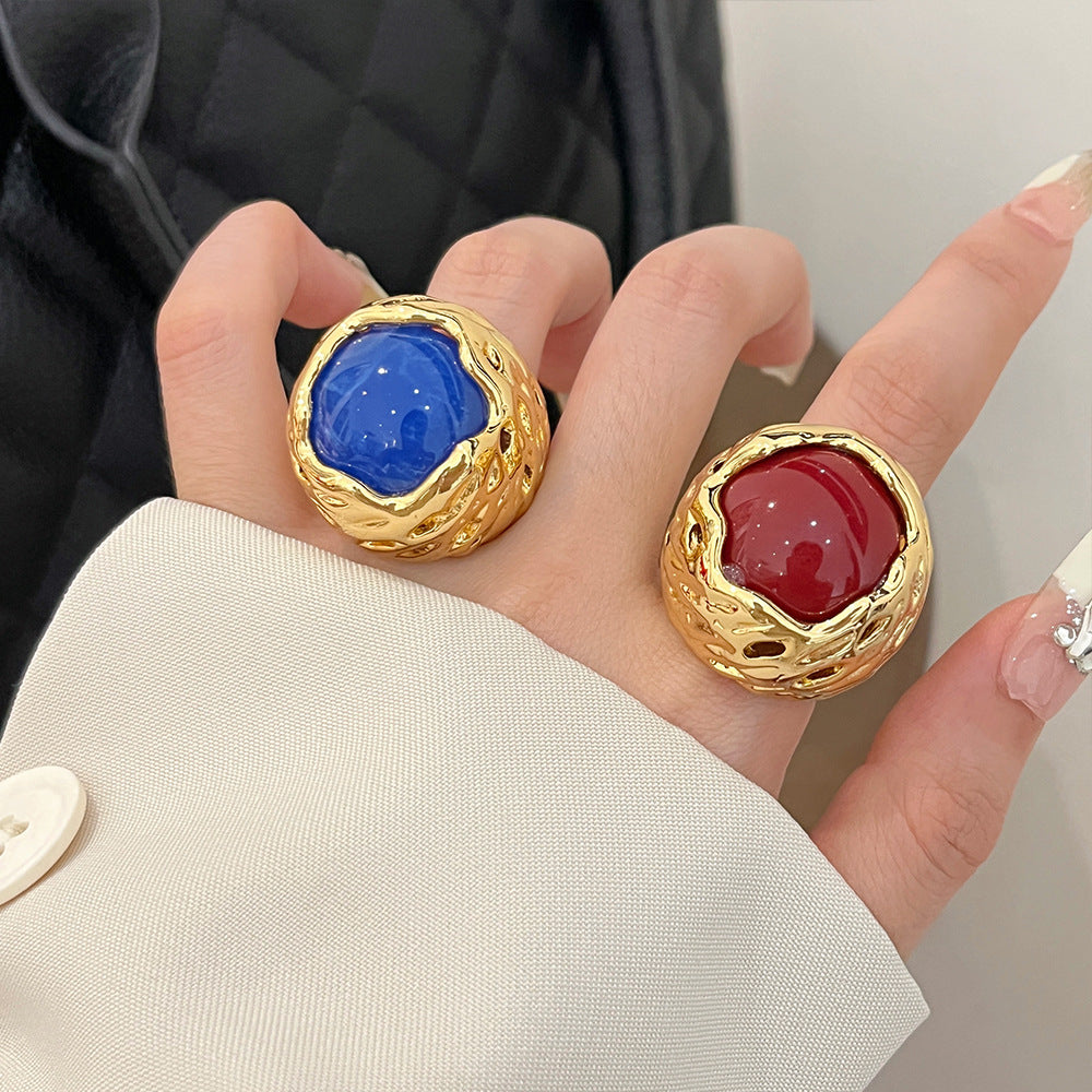 Antique Round Texture Hollow Inlaid Natural Stone Ring - Norellé