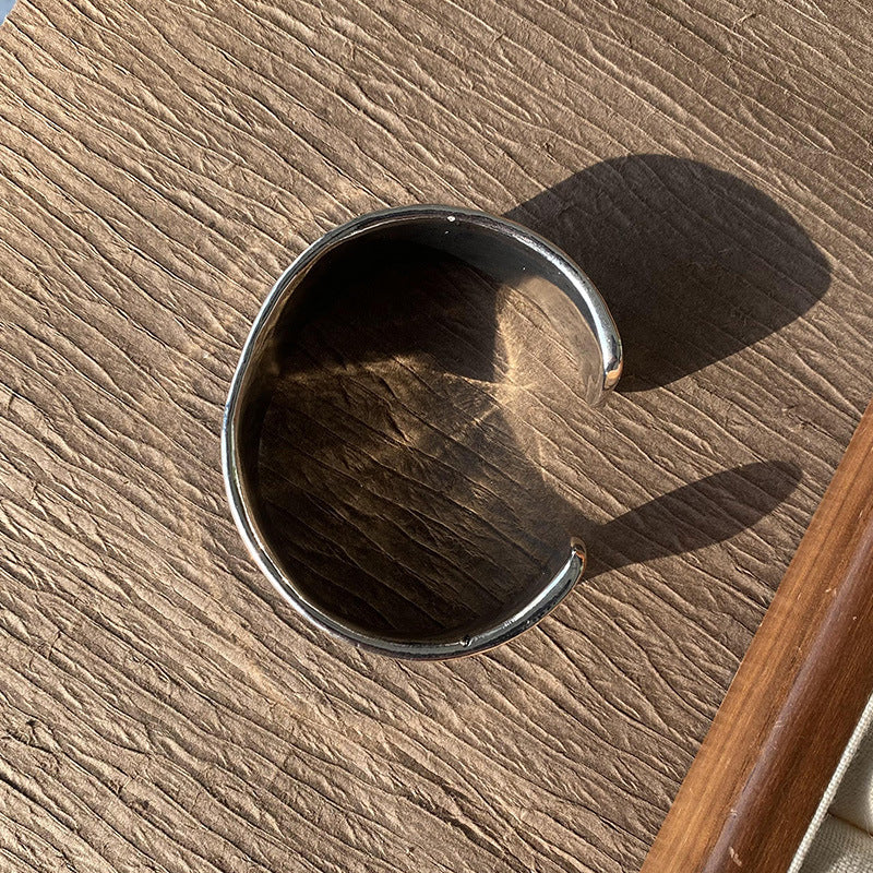 French Entry Lux Plain Bracelet Female Niche Design Glossy Wide Surface - Norellé