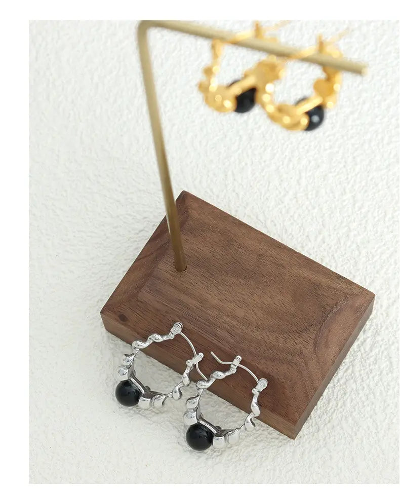 Women’s Fashion Geometry Pattern Metal Hollow Thread Earrings