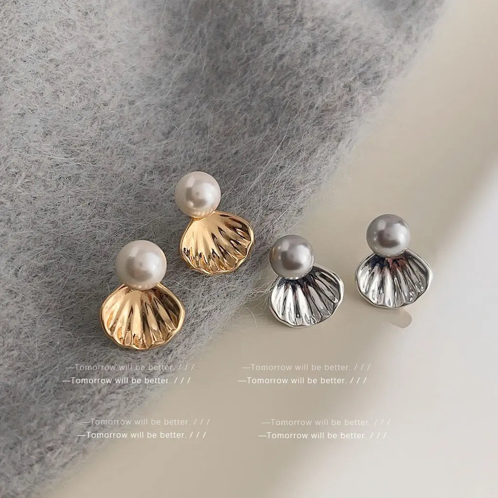 Light Luxury Shell Simple Temperament Pearl Earrings - Norellé