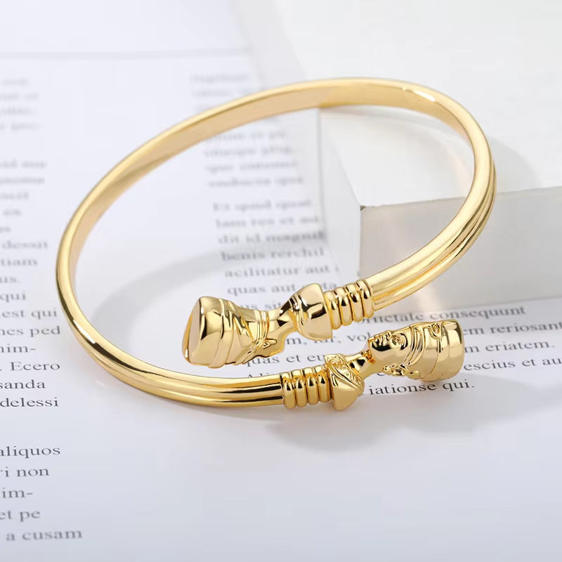 Egyptian Pharaoh Head Hook Bracelet - Norellé