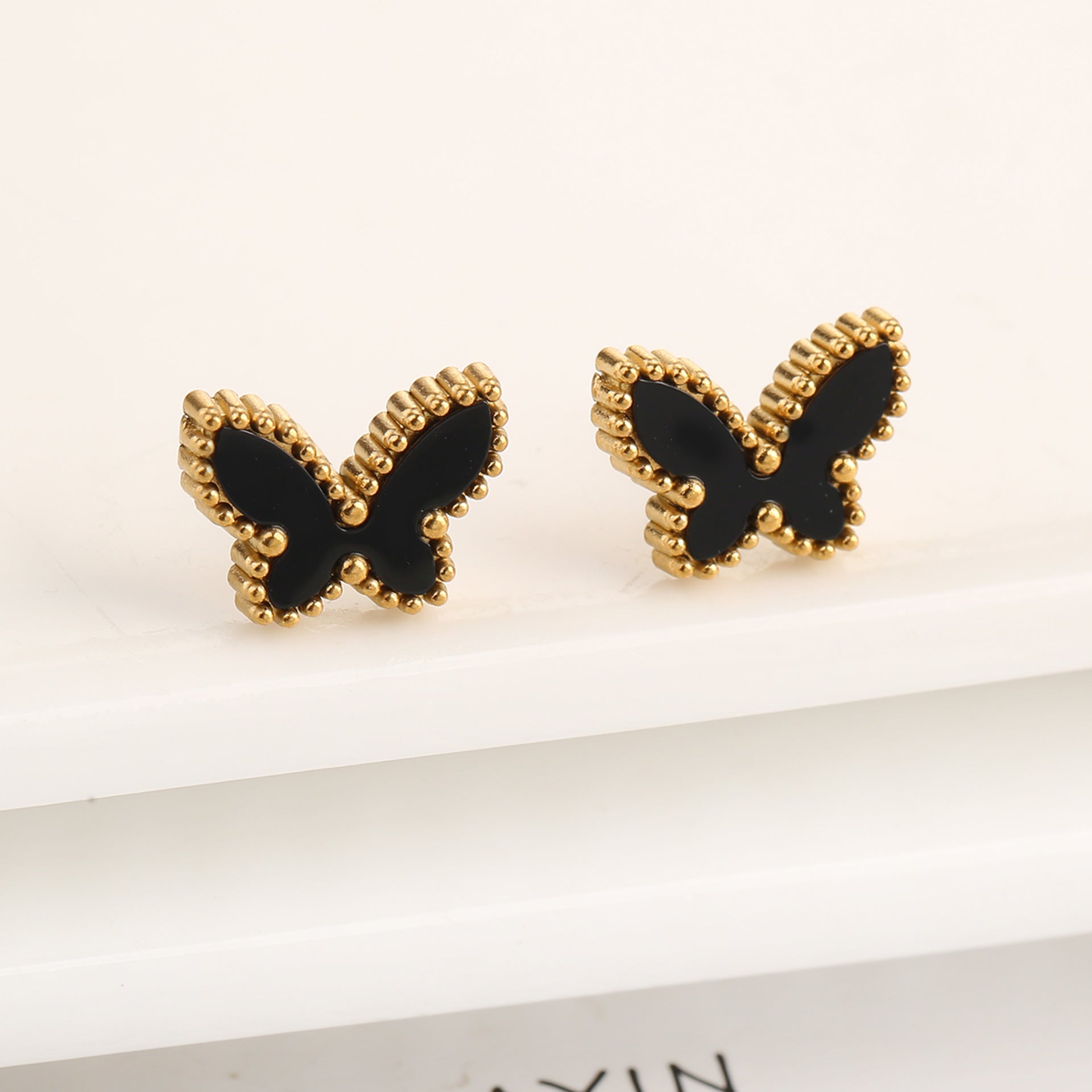 Simple Fashion Personality Temperament Butterfly Necklace - Norellé