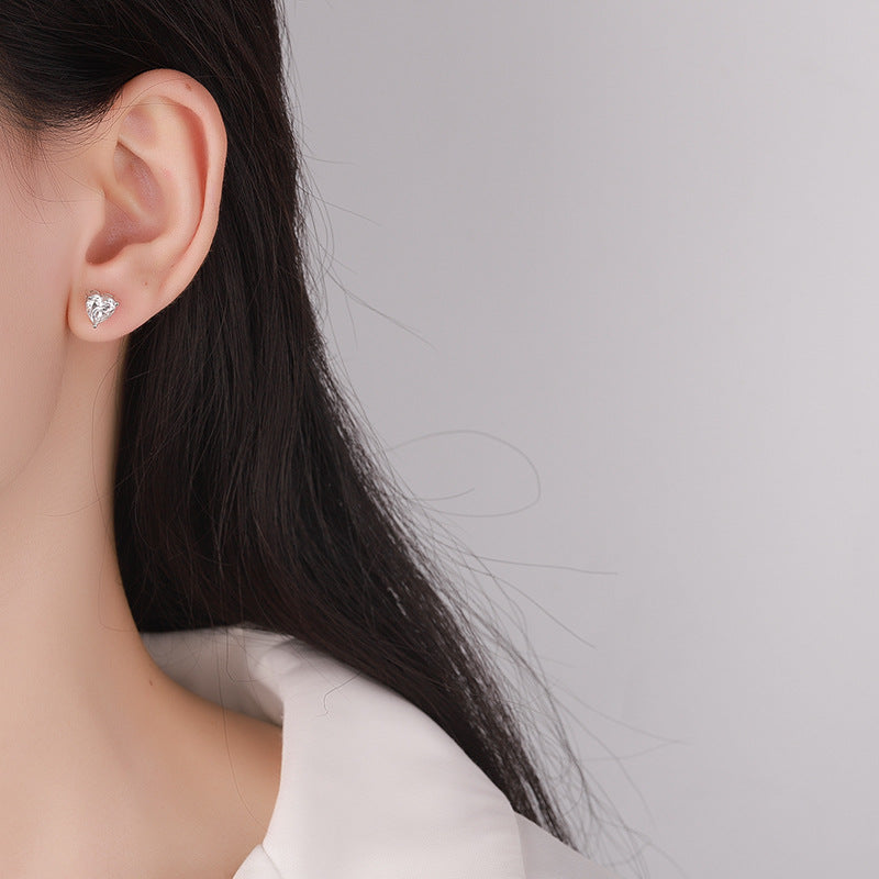 S925 Silver Stud Earrings For Women Heart-shaped Moissanite - Norellé