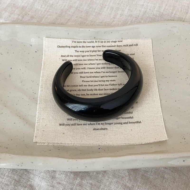 Women's Stylish Retro Minimalism Niche Resin Bracelet Ring - Norellé