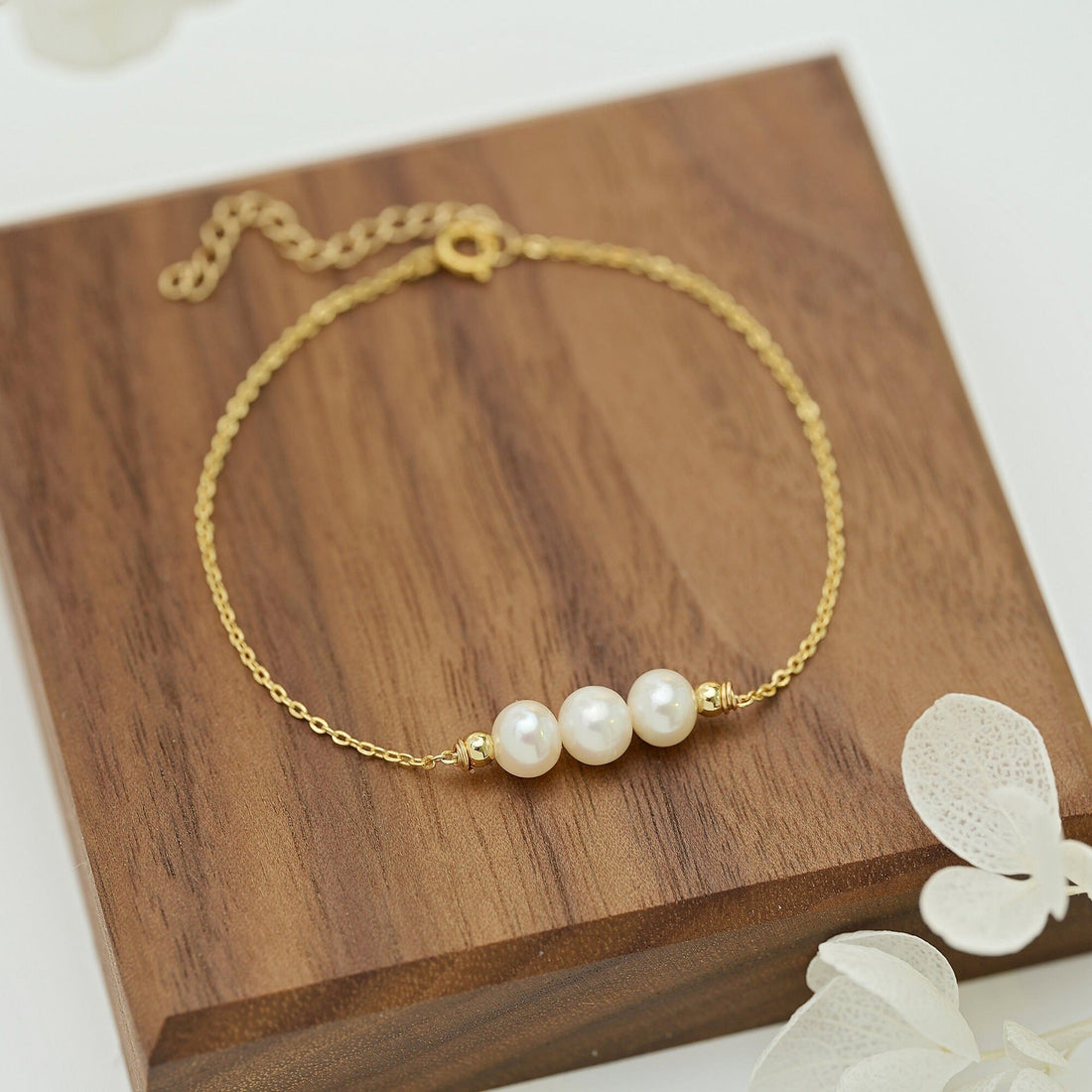 Gold Three Natural Freshwater Pearl Bracelet - Norellé