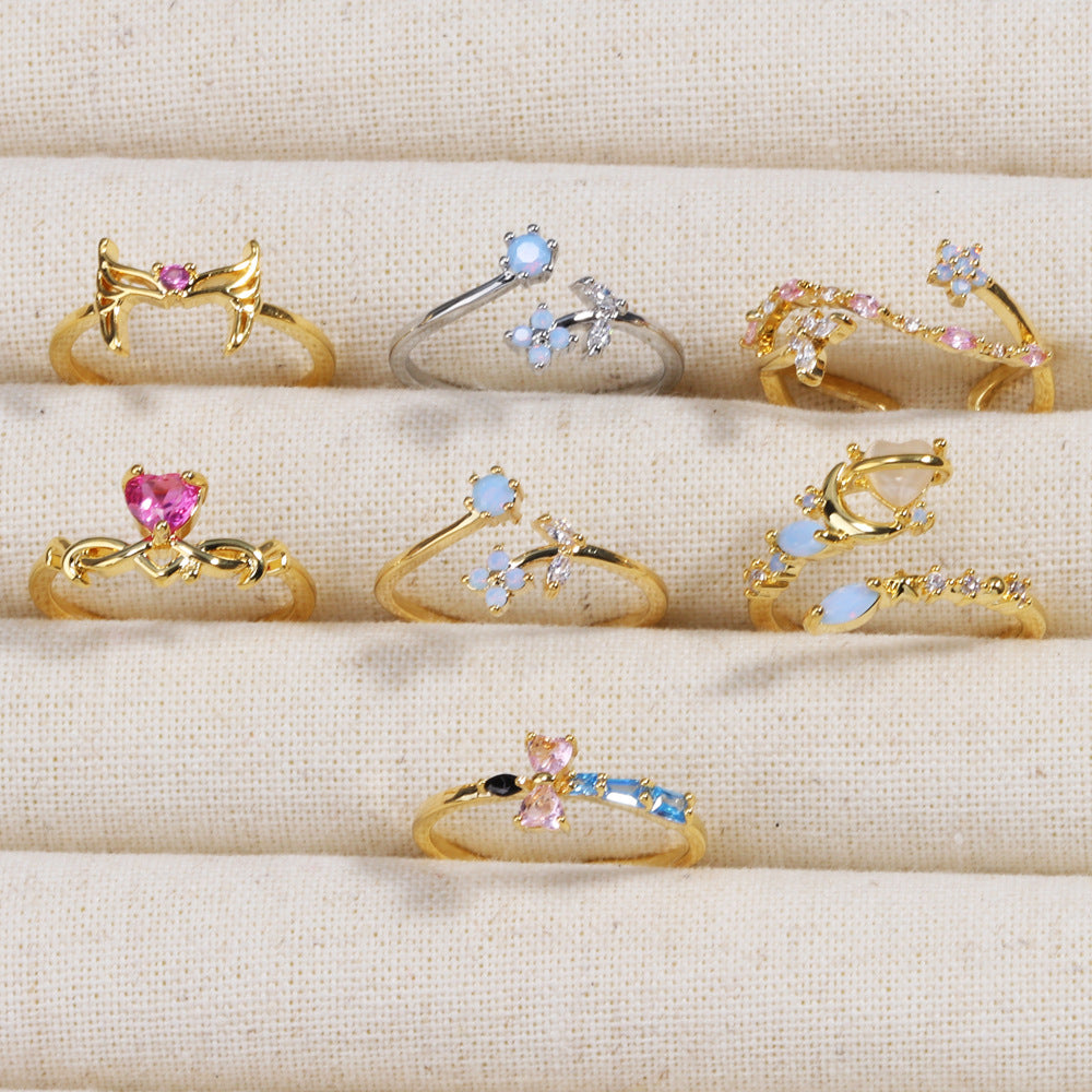 Triangle Diamond Small Blue Bouquet Ring - Norellé