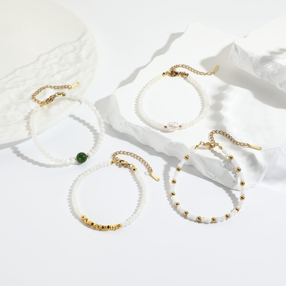 New Special-interest Design Stainless Steel Golden Balls Spacer Bone Joint Shell Beads Women's Fashion Necklace - Norellé