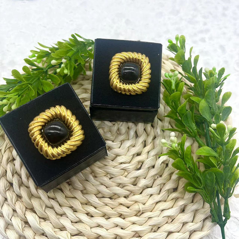 Retro Square Stud Earrings Mid-ancient Simple - Norellé