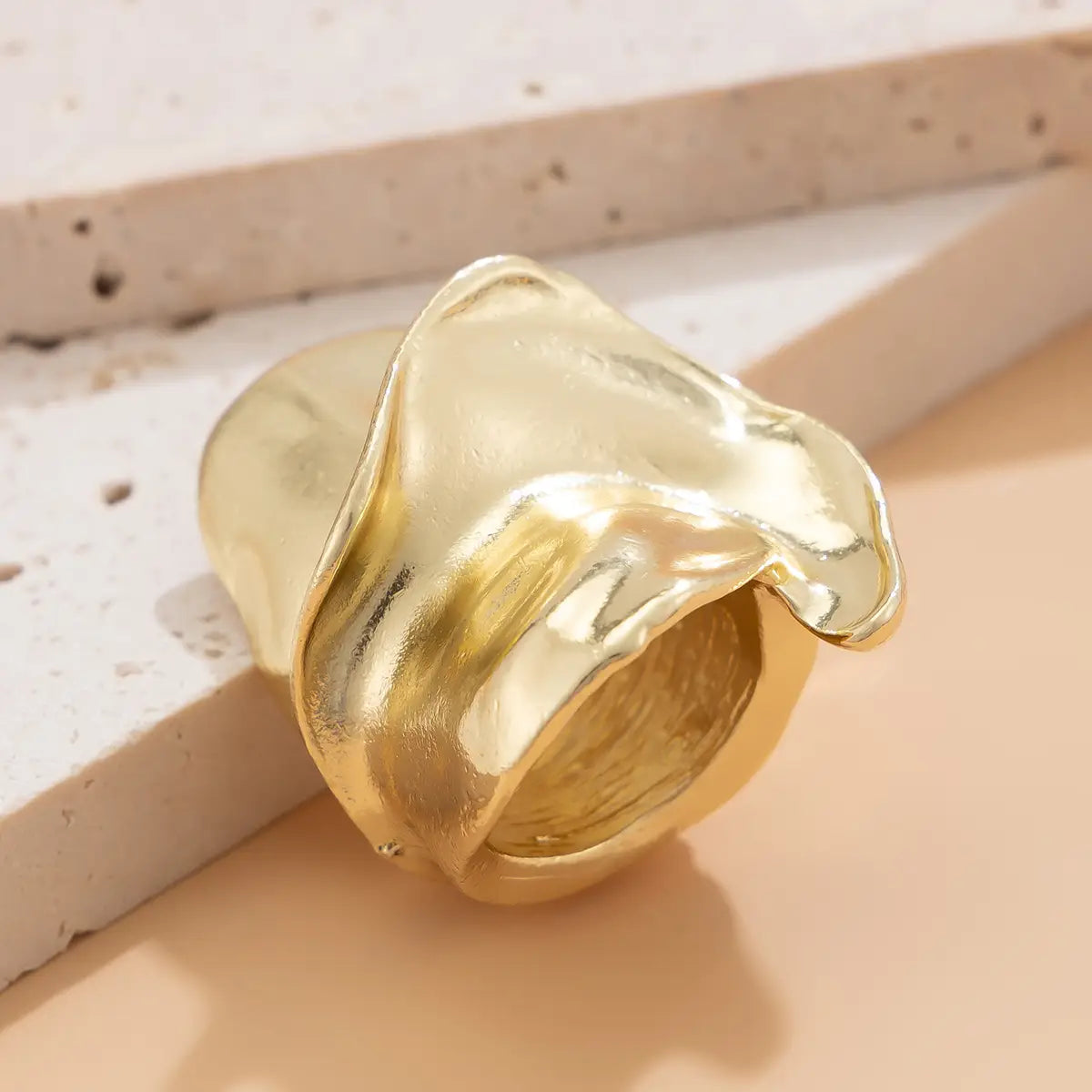 Ornament Hip Hop Style Irregular Glossy Twisted Ring