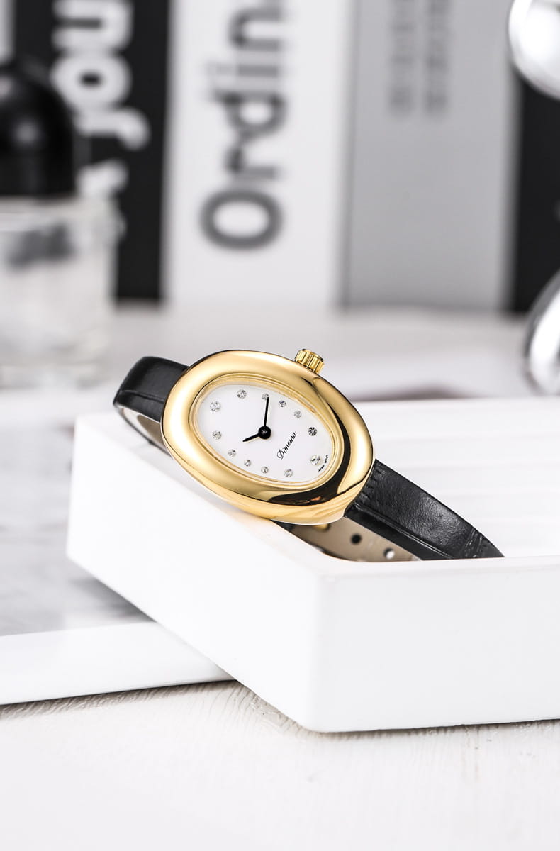 Women Quartz Watch Roman Numerals Vintage Simple Oval Clock Stainless Steel