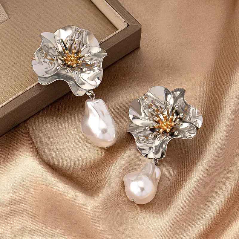 Ins Style Temperament Shaped Pearl Flower Earrings - Norellé