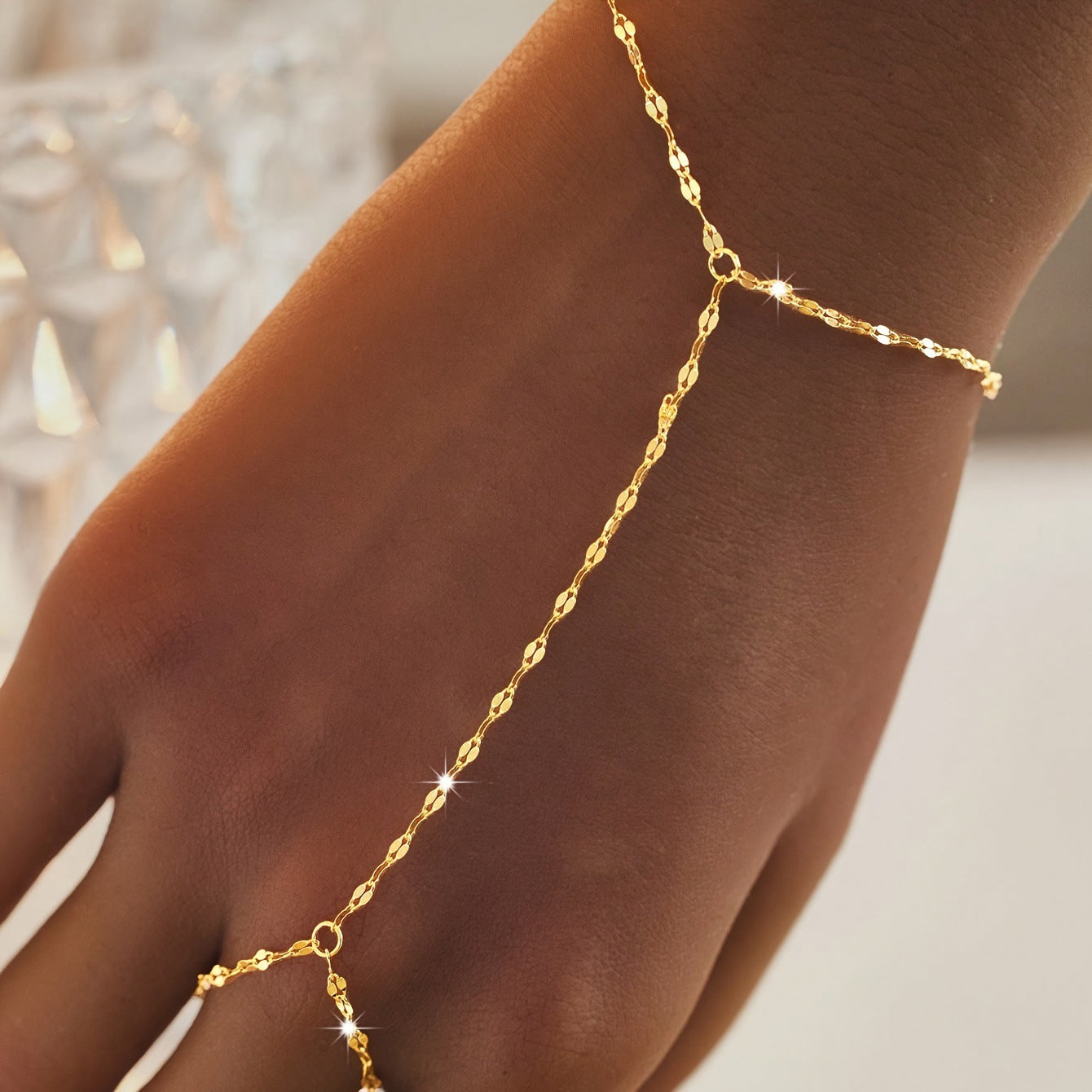 Simple Elegant Cold Lip Chain Bracelet - Norellé