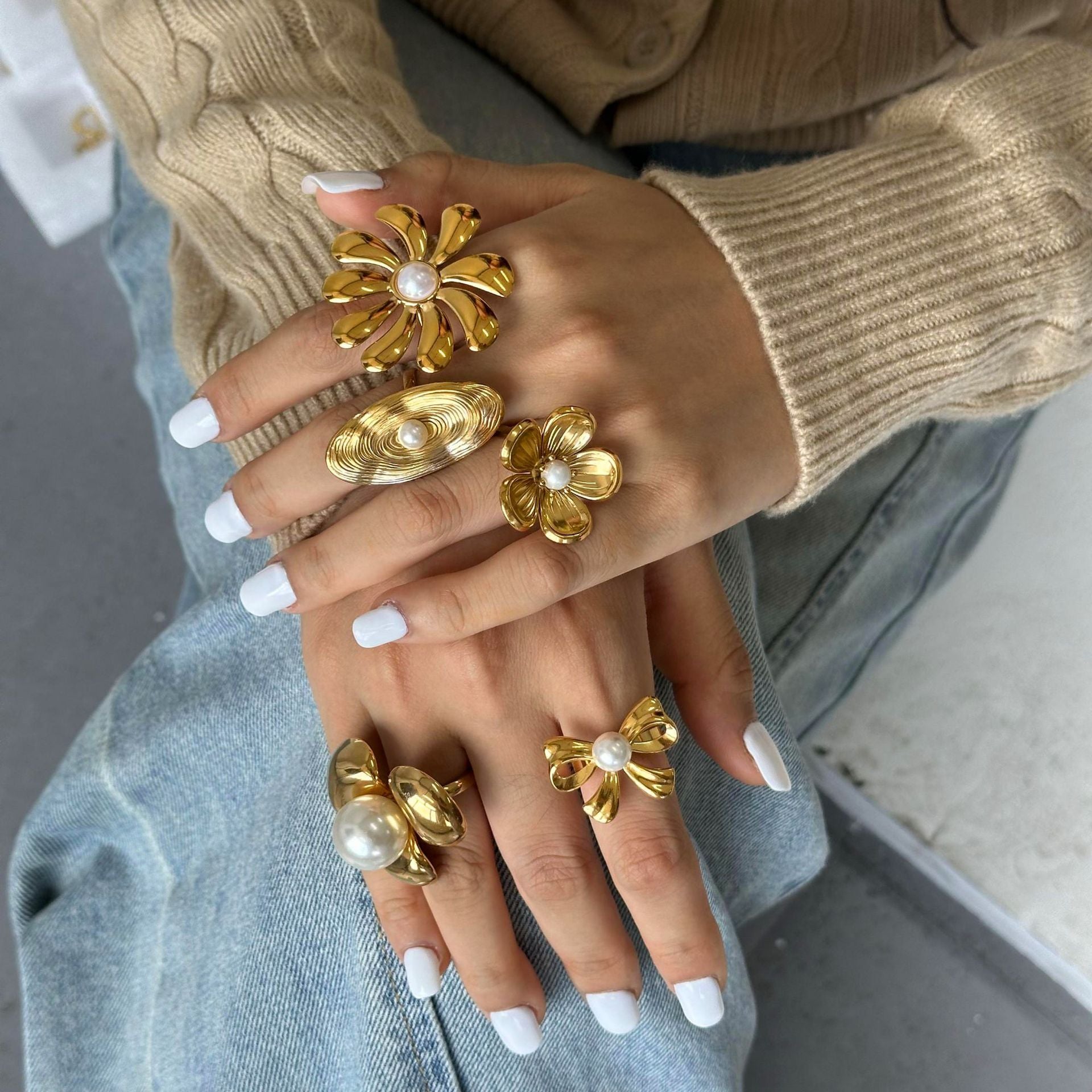 Stainless Steel Flower Pearl Ring Exaggerated High Sense - Norellé