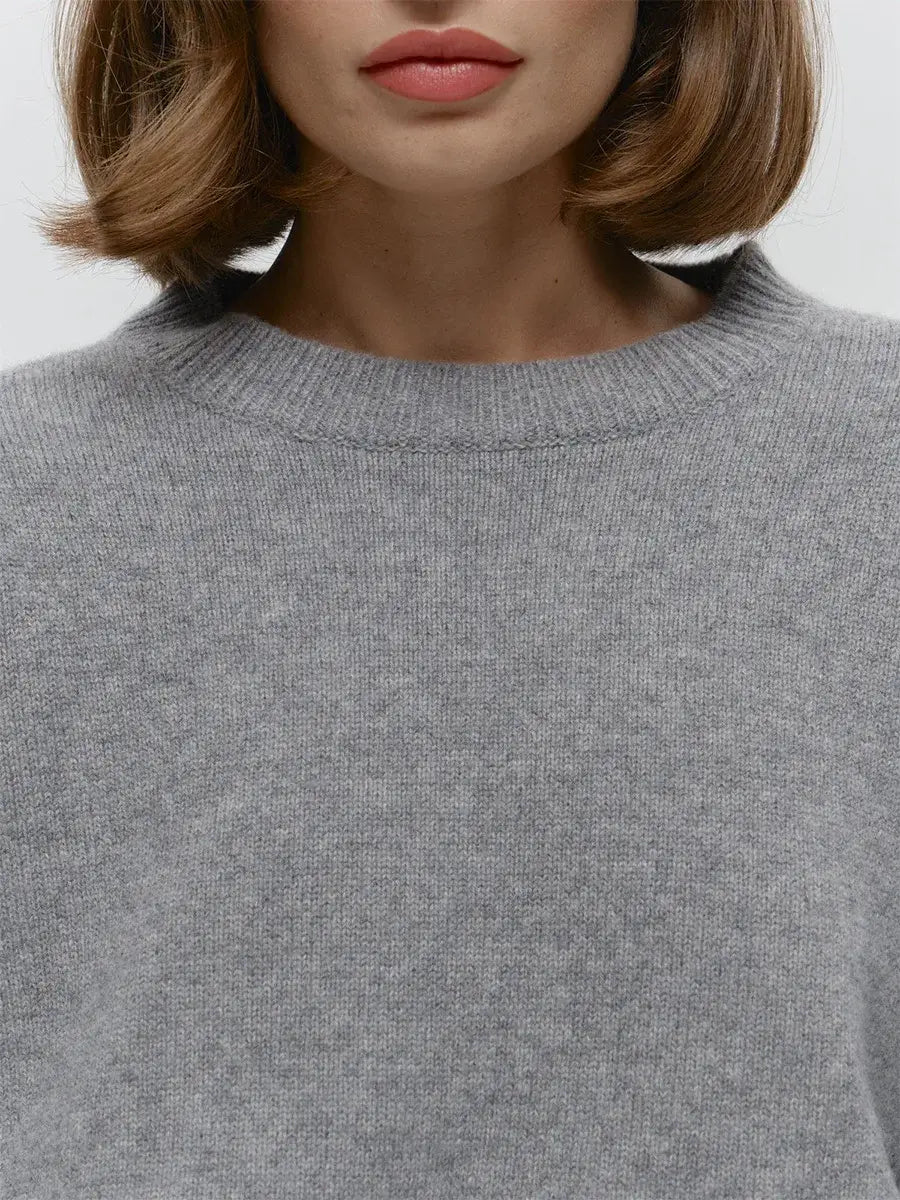 Women’s O-Neck Oversized Sweater