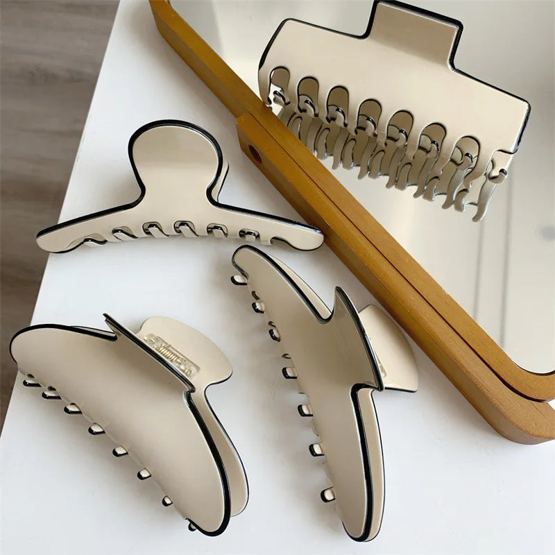 Geometric Claw Clip for Women