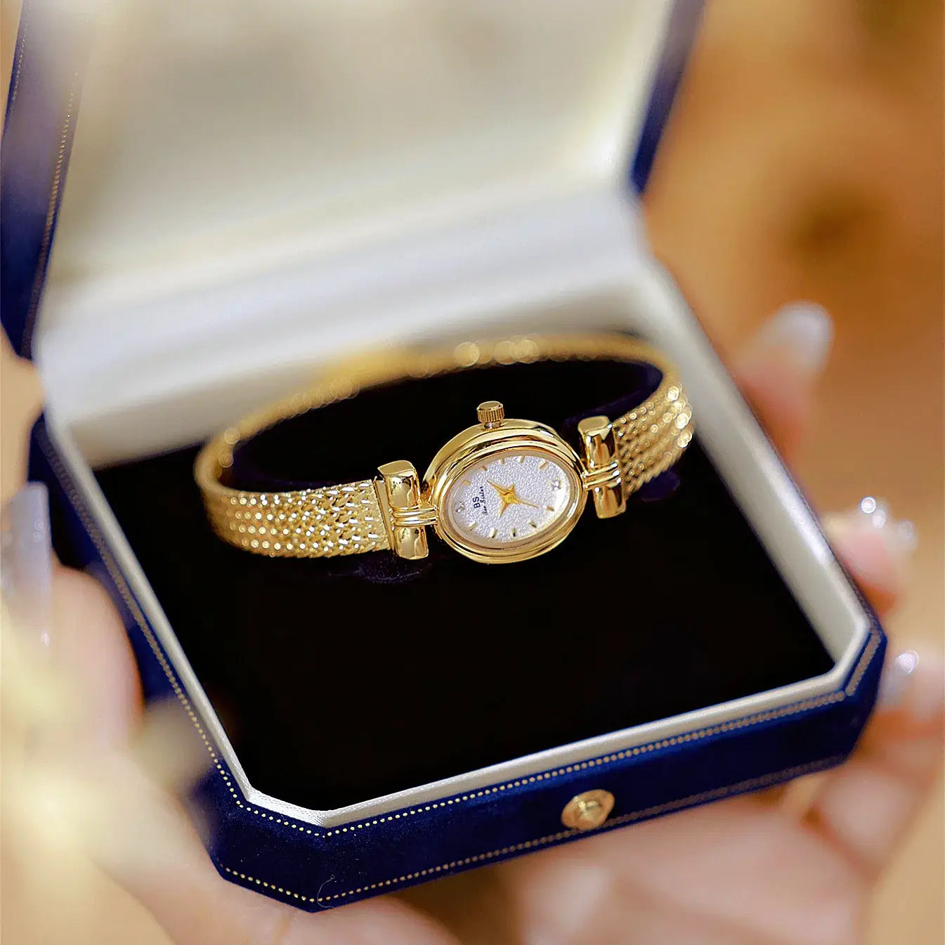 Ladies Watch Vintage Luxury High Quality Gold Oval Small Wrist