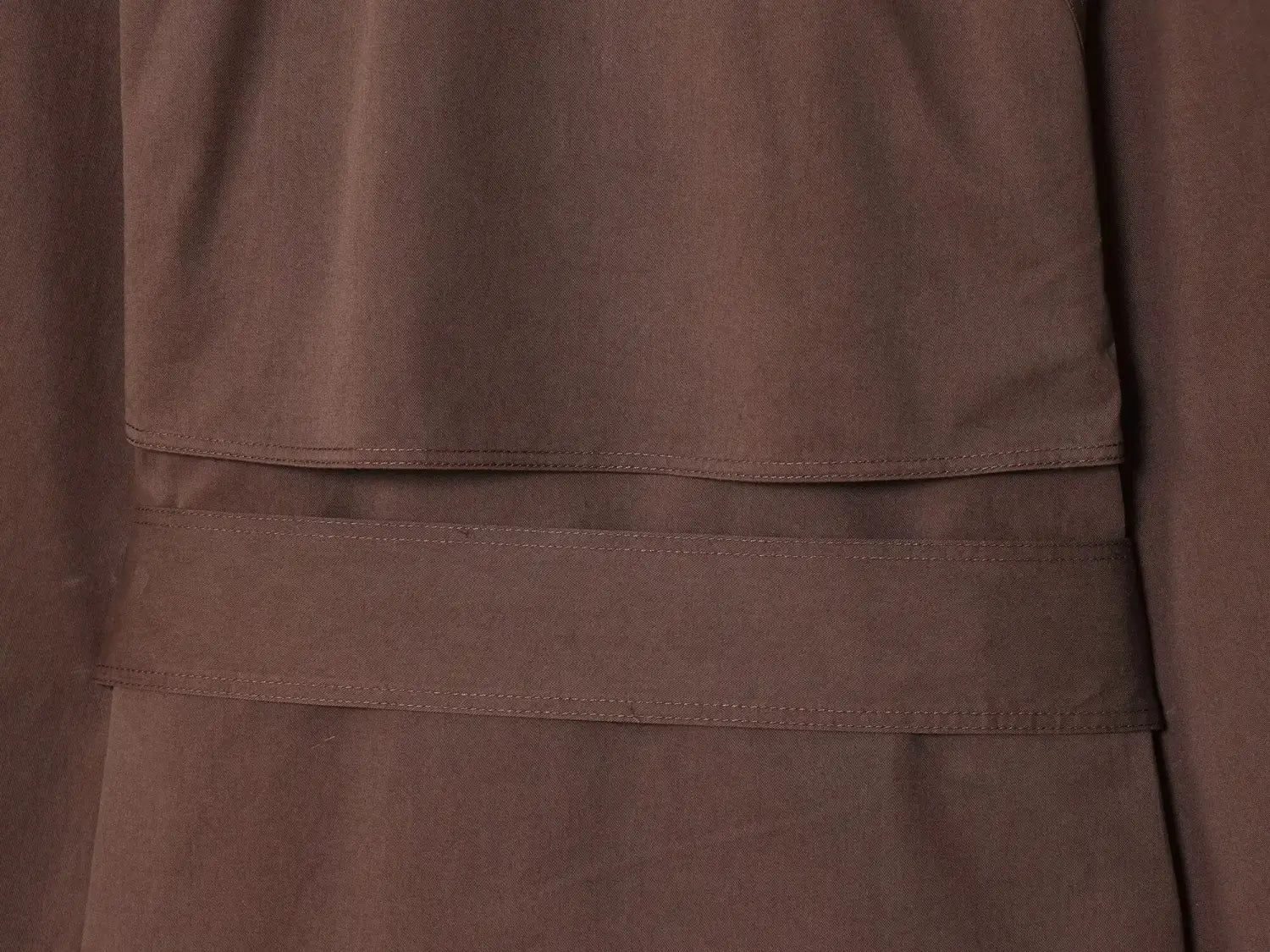 Women Fashion Windbreaker - V-Neck Long Sleeve with Belt