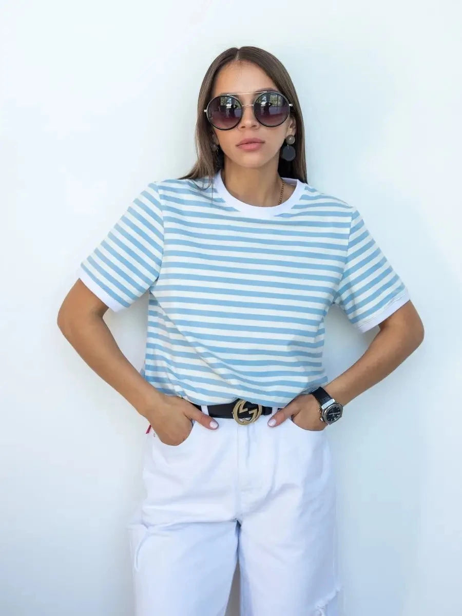 Women’S Contrasting Striped Printed T-Shirt