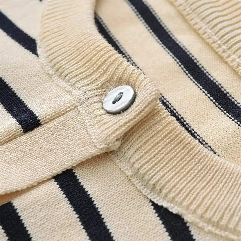 Women’s Simple Round Neck Long sleeved Striped Fine Knitted Cardigan