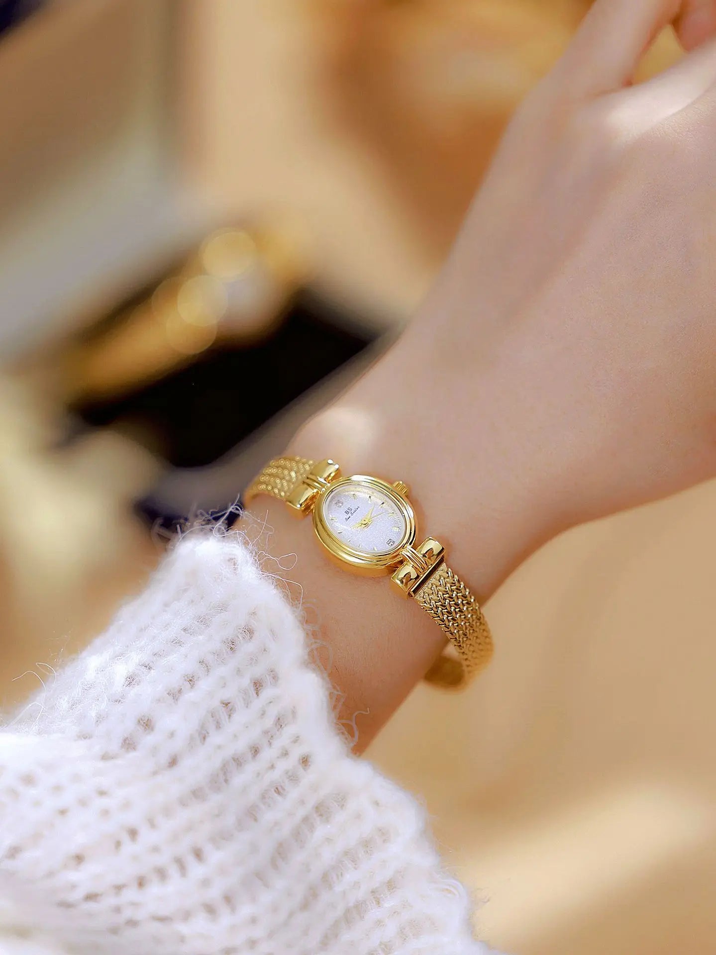 Ladies Watch Vintage Luxury High Quality Gold Oval Small Wrist