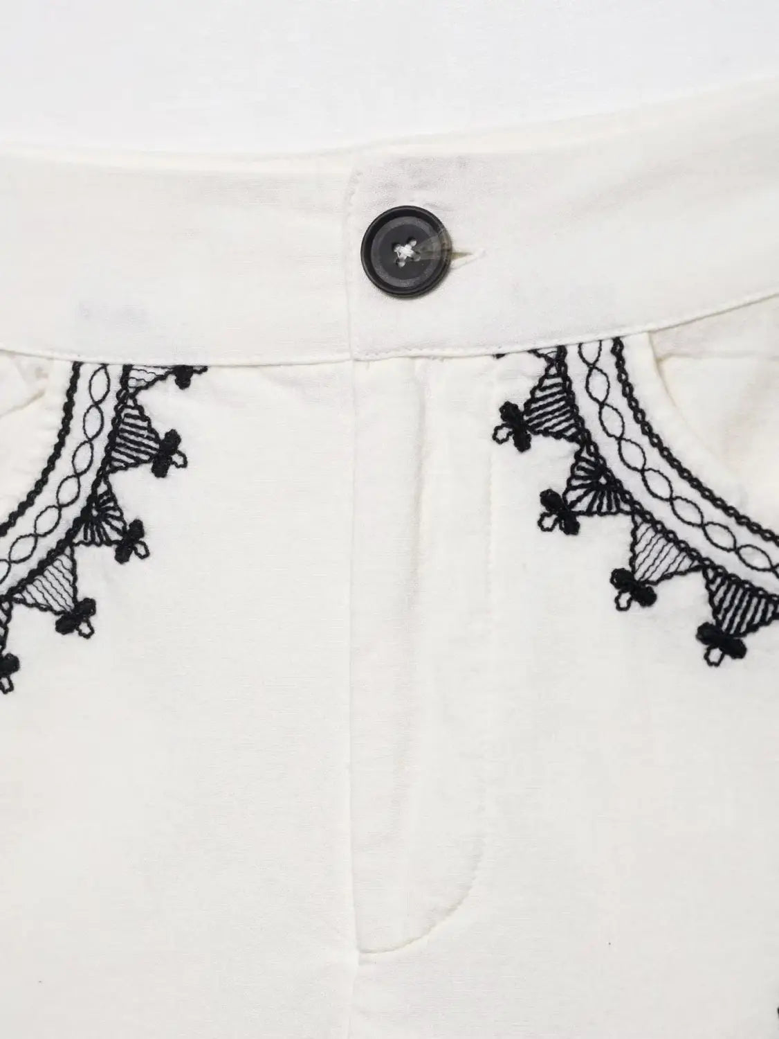 Women’s Casual Embroidered V-neck Vest With Wide-leg Shorts