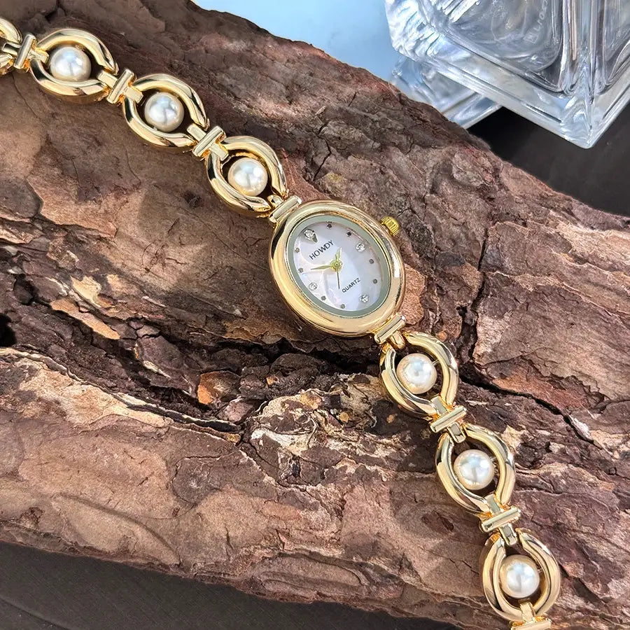 Ladies’ Oval Sun Print Rhinestone Dial Elegant Lady Quartz Watch