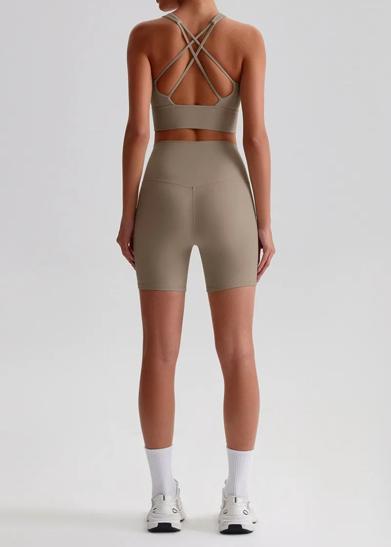 Women’s Seamless Yoga Set - Quick-Dry Naked Feel Backless Bra Booty-Lifting Shorts