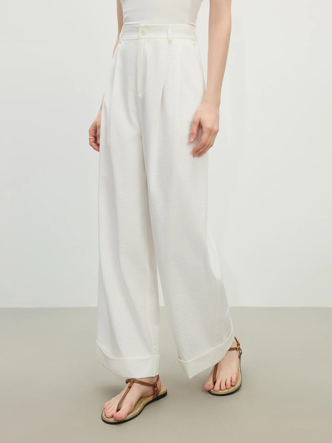 Double Pleat Slimming Straight-Leg for Women