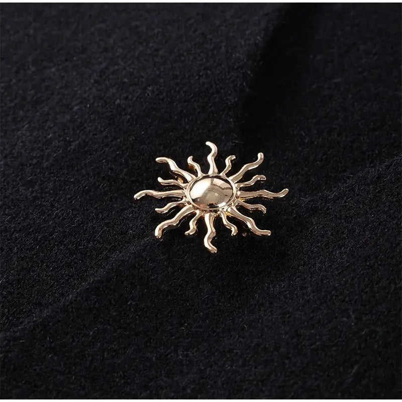 Elegant V-neck Solid Knitted Cardigan For Women