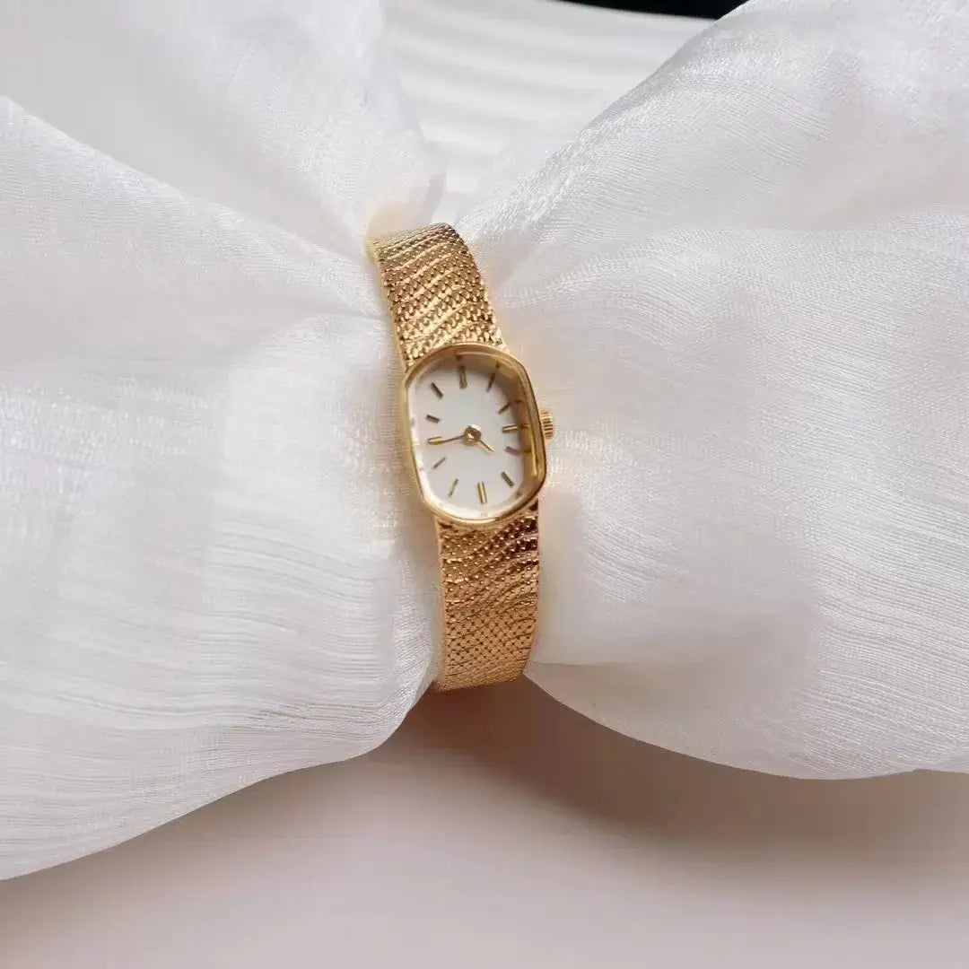 Women’s Watch Vintage Gold Luxury High end