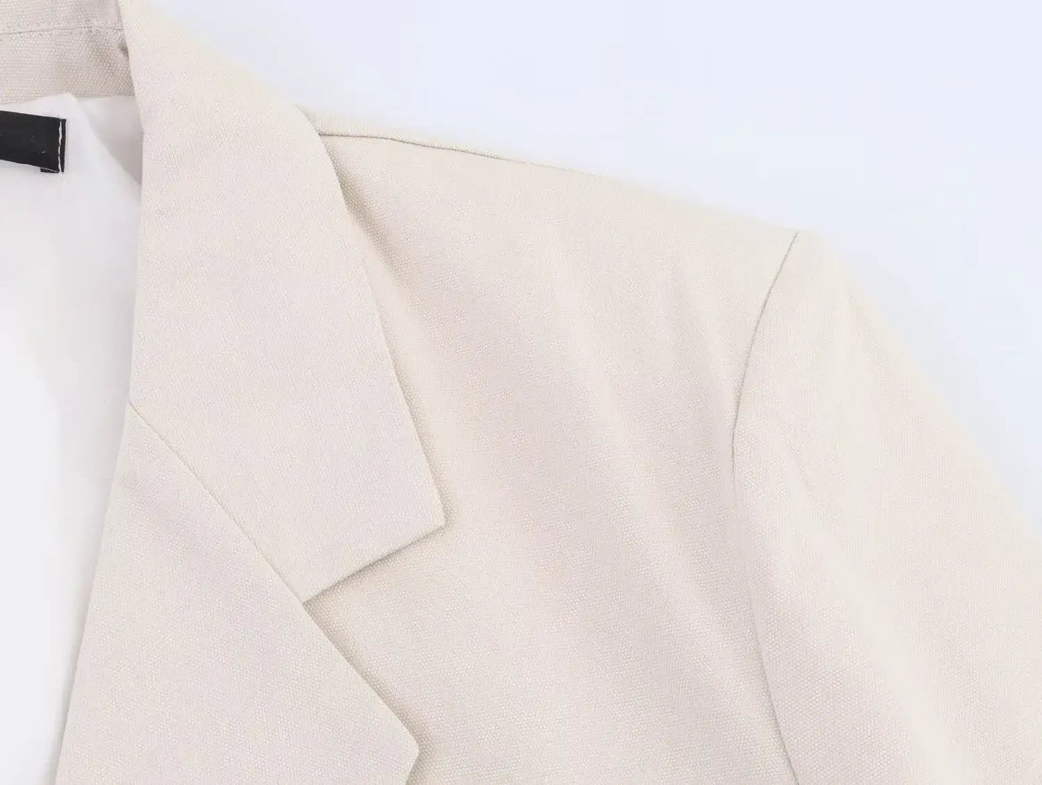 Women’s Loose Texture Blazer Lapel Long Sleeves Patch Pockets Hidden Button Slit Hem Jacket