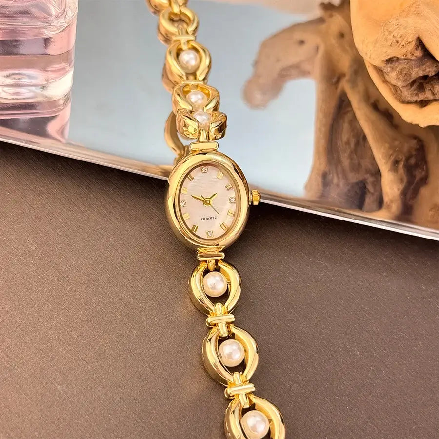 Elegant Oval Vintage High-Appeal Ladies Quartz Watch