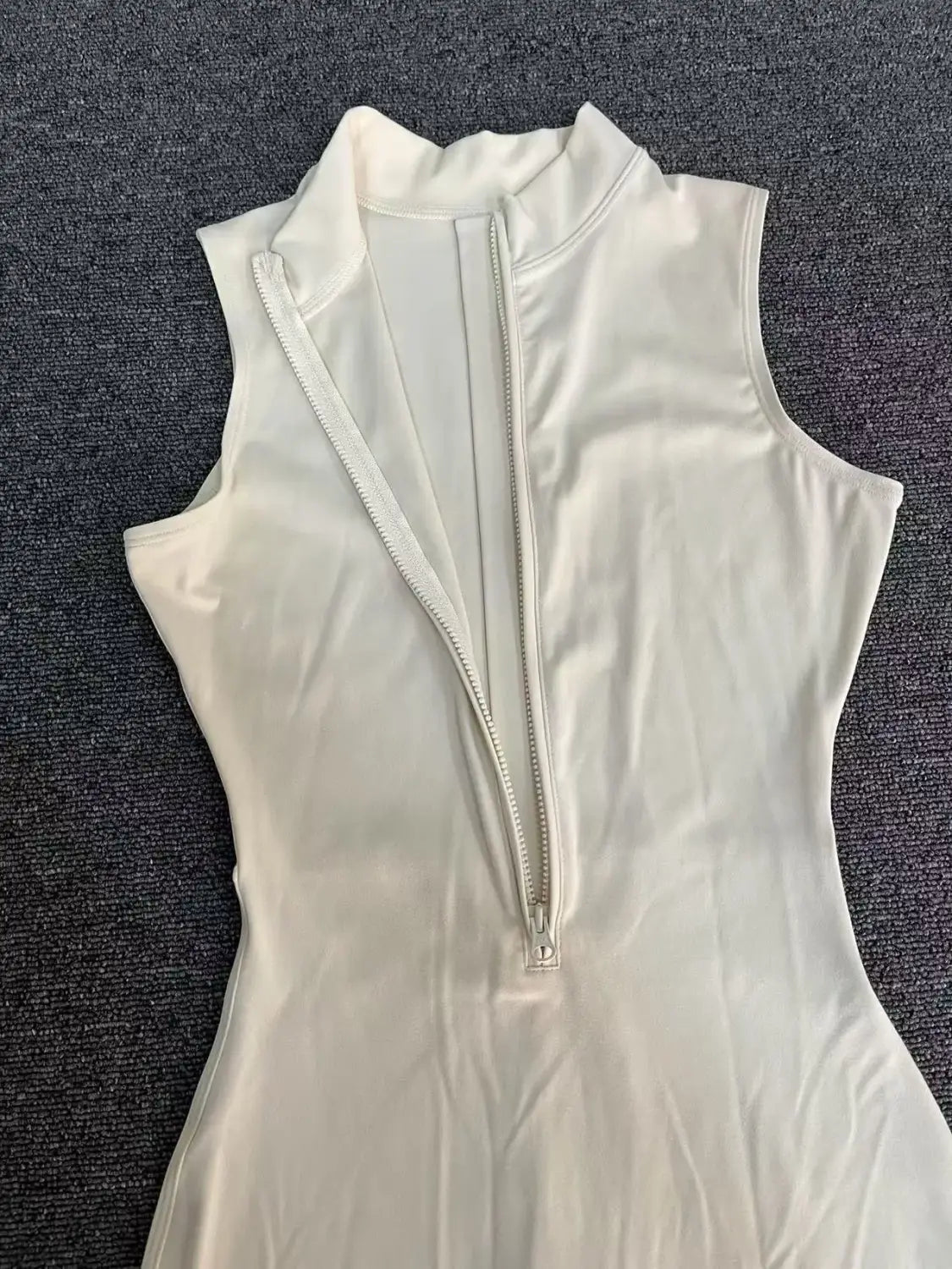 Sports Scrunch Butt Short Suit Women’s