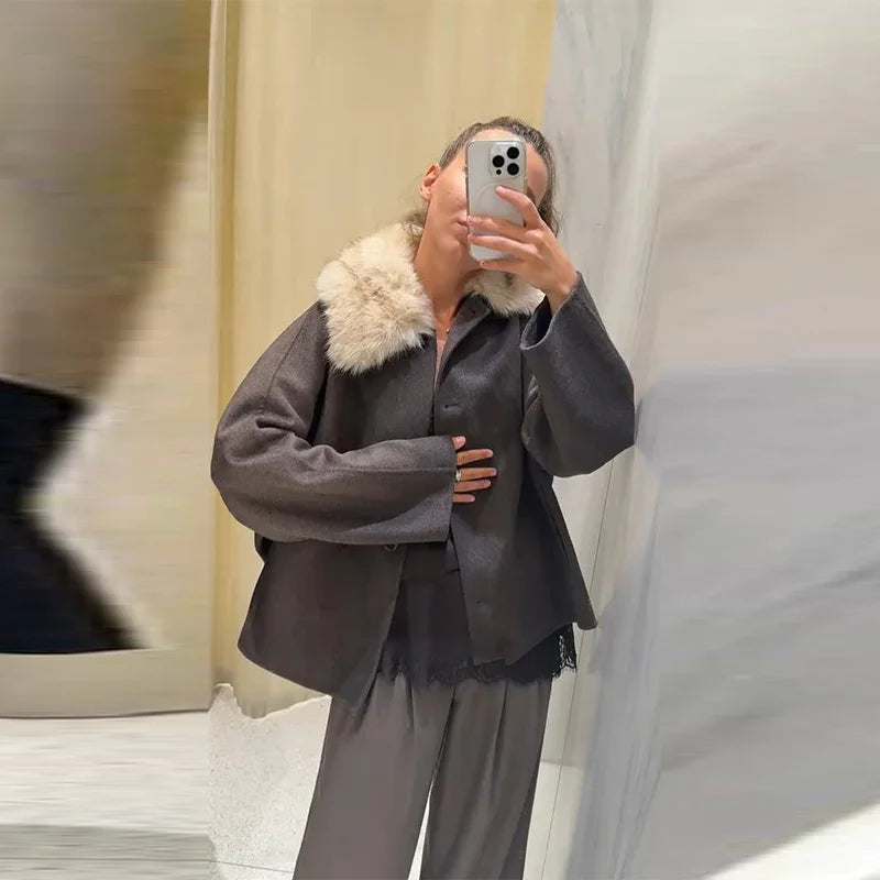 Women’s Overcoat Faux Fur Collar Full Sleeve Single Breasted