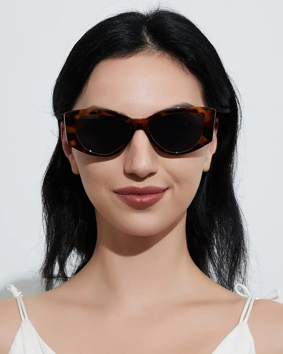Cat Eye Shape Women Sunglasses