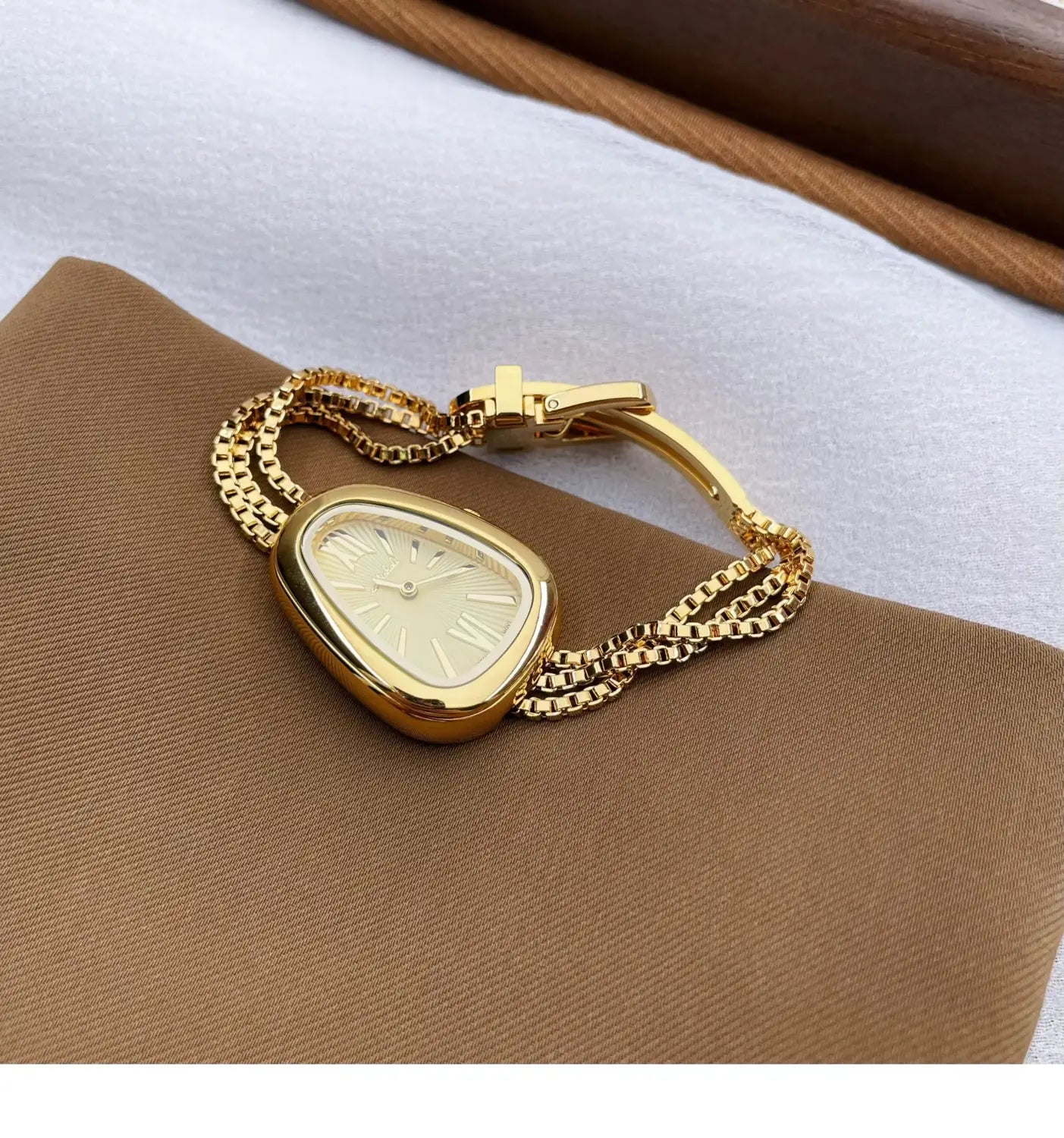 Elegant Personality Trend Women’s Watch