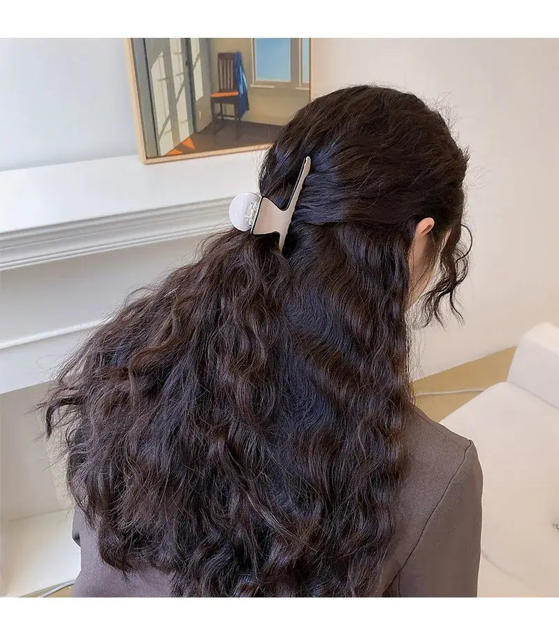 Geometric Claw Clip for Women