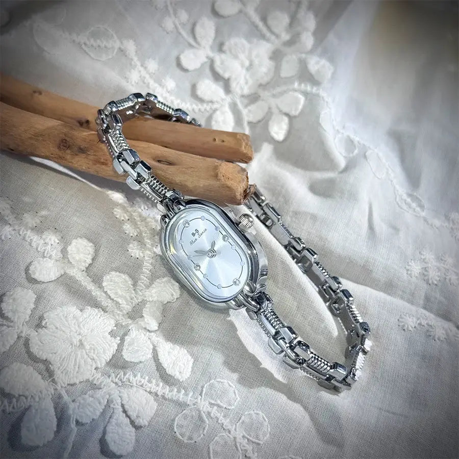 Ladies Vintage Luxury Quartz Watch