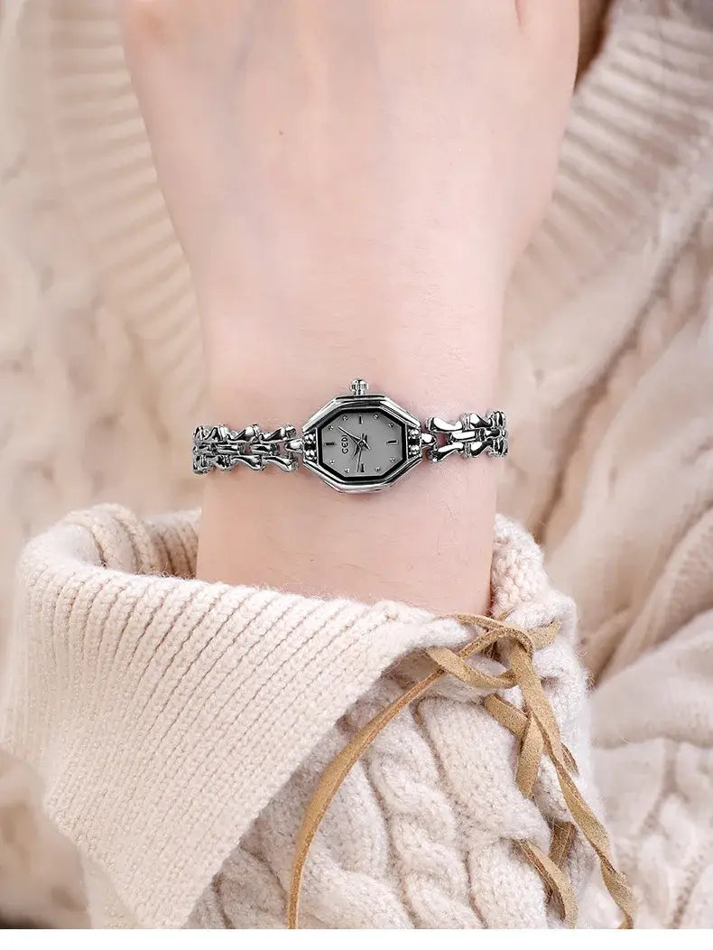 Retro Metal Bracelets high-end Waterproof Women Fashion Quartz Wristwatches