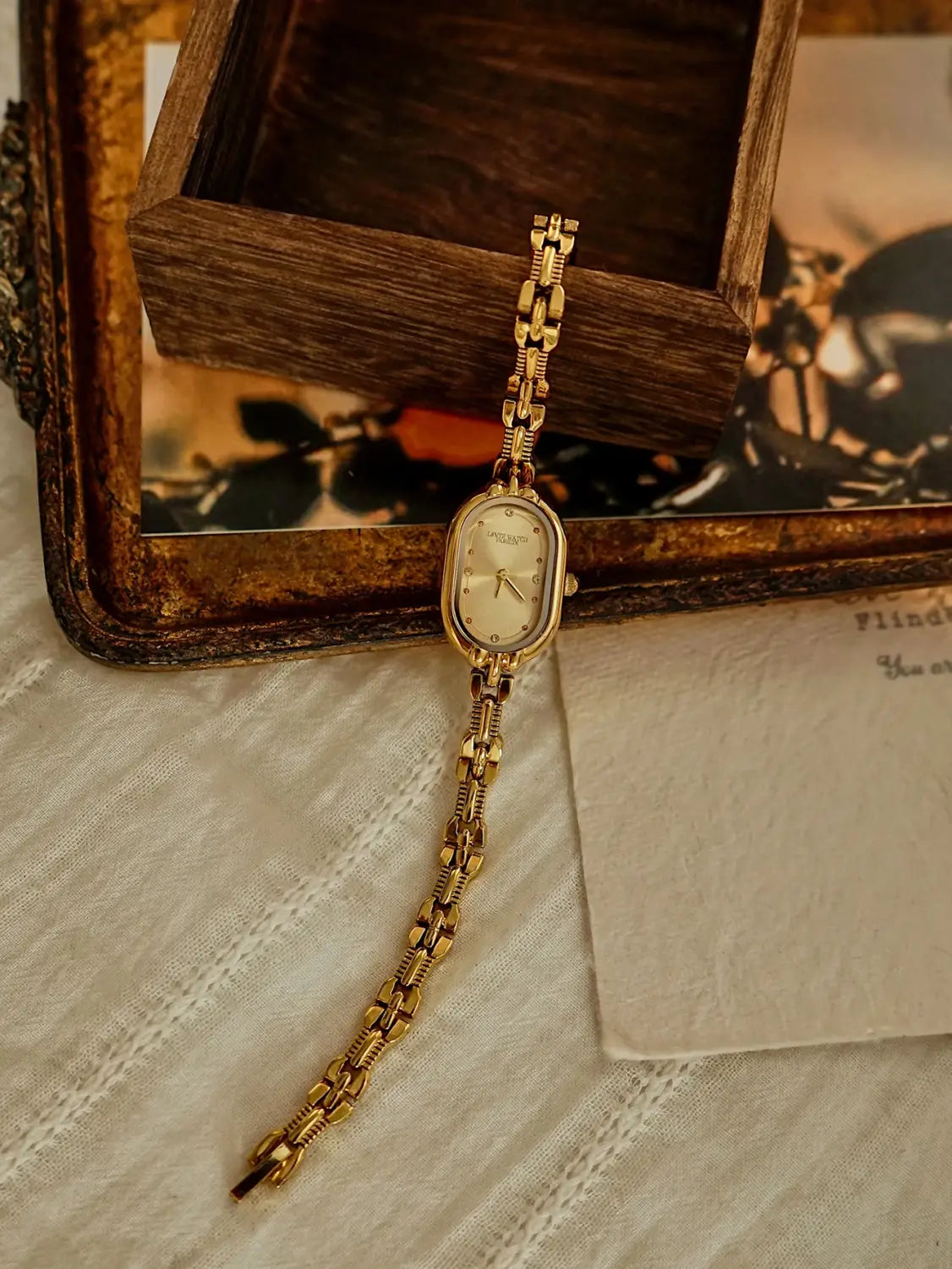 Gold Bracelet Ladies Watch Retro