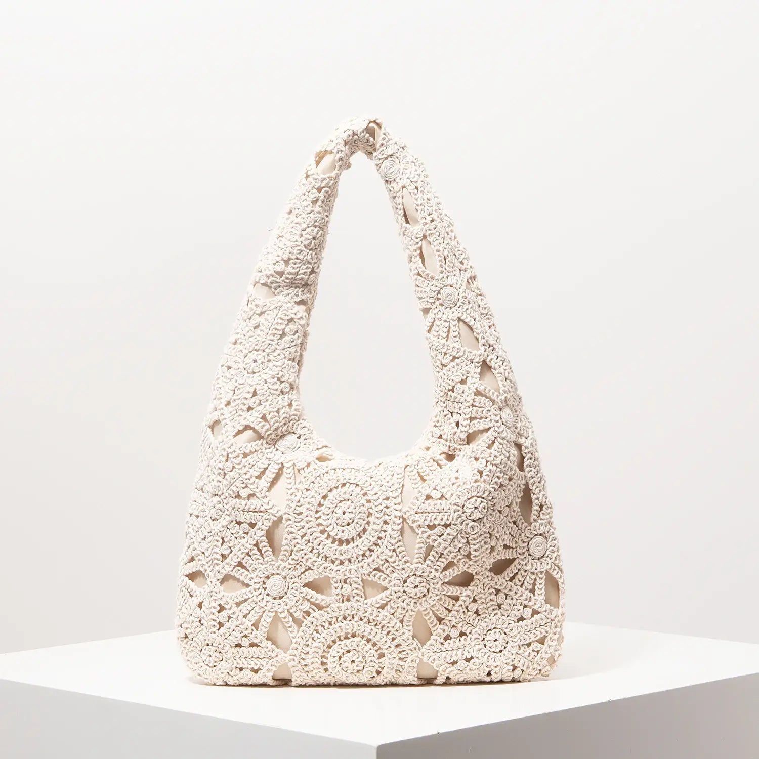 Pattern Hollow Woven Shoulder Bag