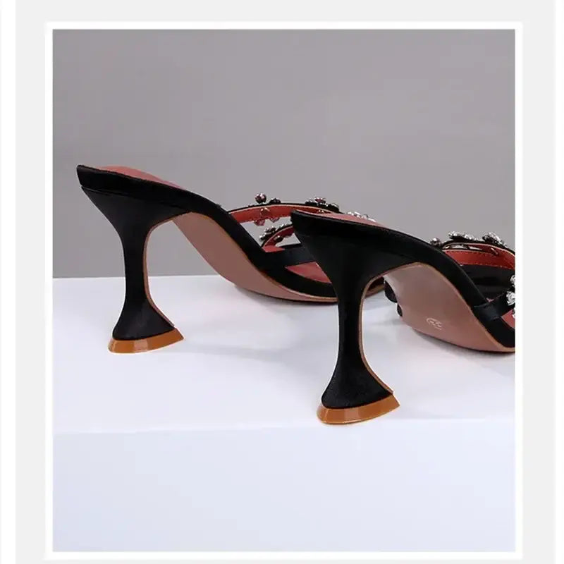 Shiny Crystal Flowers Decorative Women’s Sandals