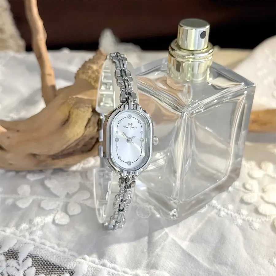 Ladies Vintage Luxury Quartz Watch